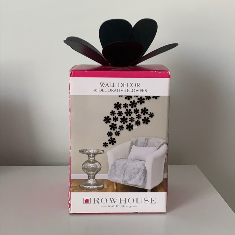 ROWHOUSE Flower Wall Decor